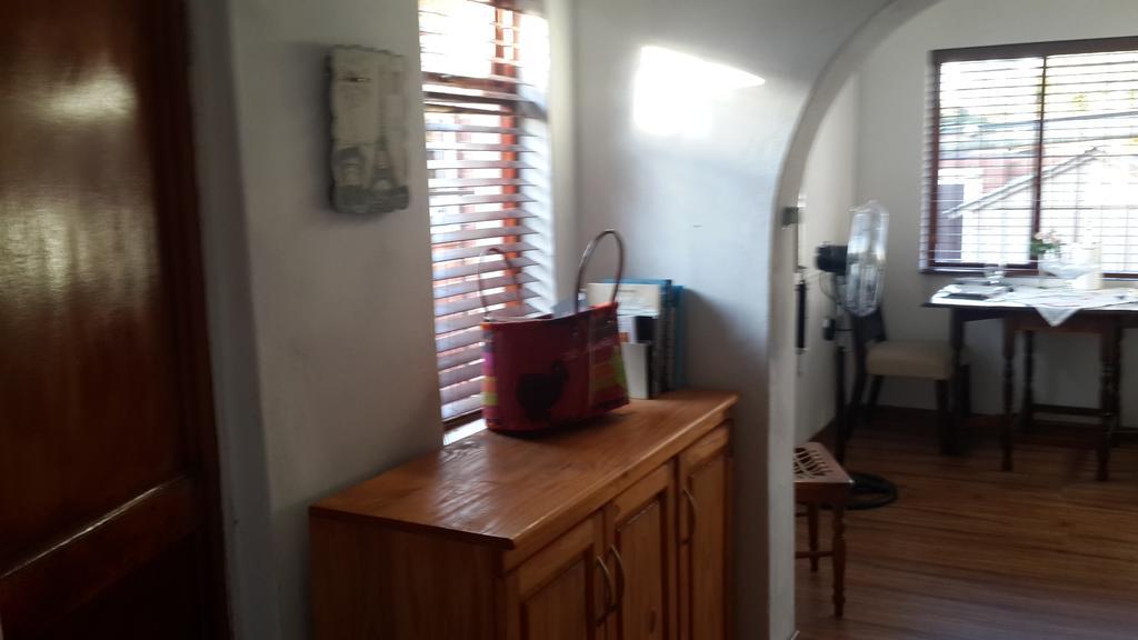 Monica'S Cottage جوهانسبورغ المظهر الخارجي الصورة